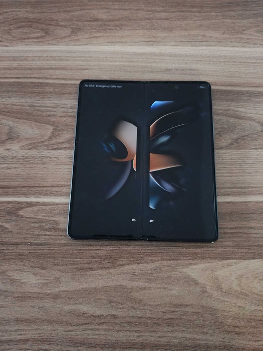 Samsung Galaxy Z Fold 4 pentru piese
