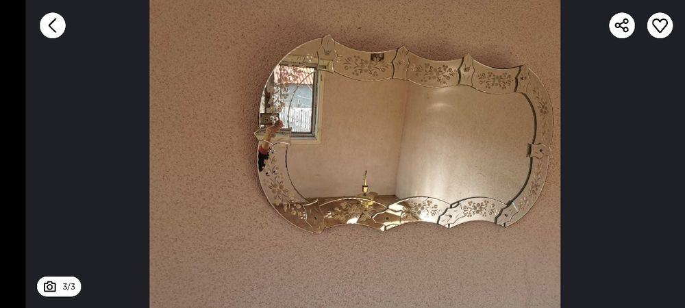 Oglindă venețiană pe suport de lemn impecabilă