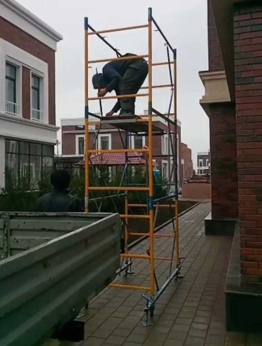 Вышки на колесах. Стройтельные леса на колесах  продажа  аренда