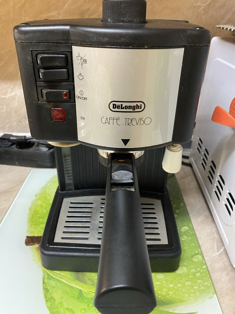 Кафе машина Delonghi cafe treviso