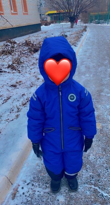 Продам комбинезон, куртки на мальчика