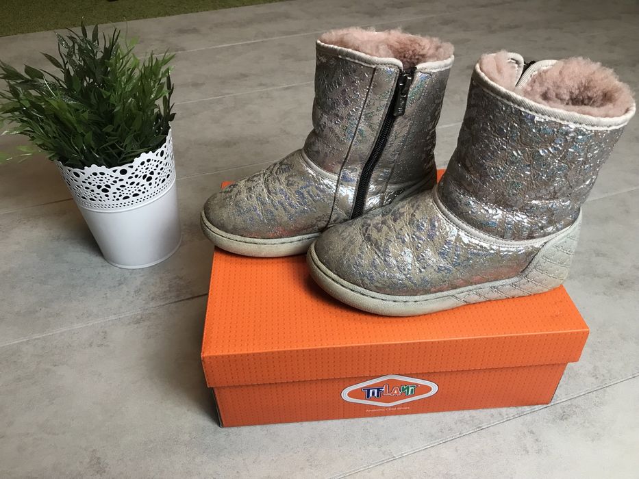 Уги для девочки