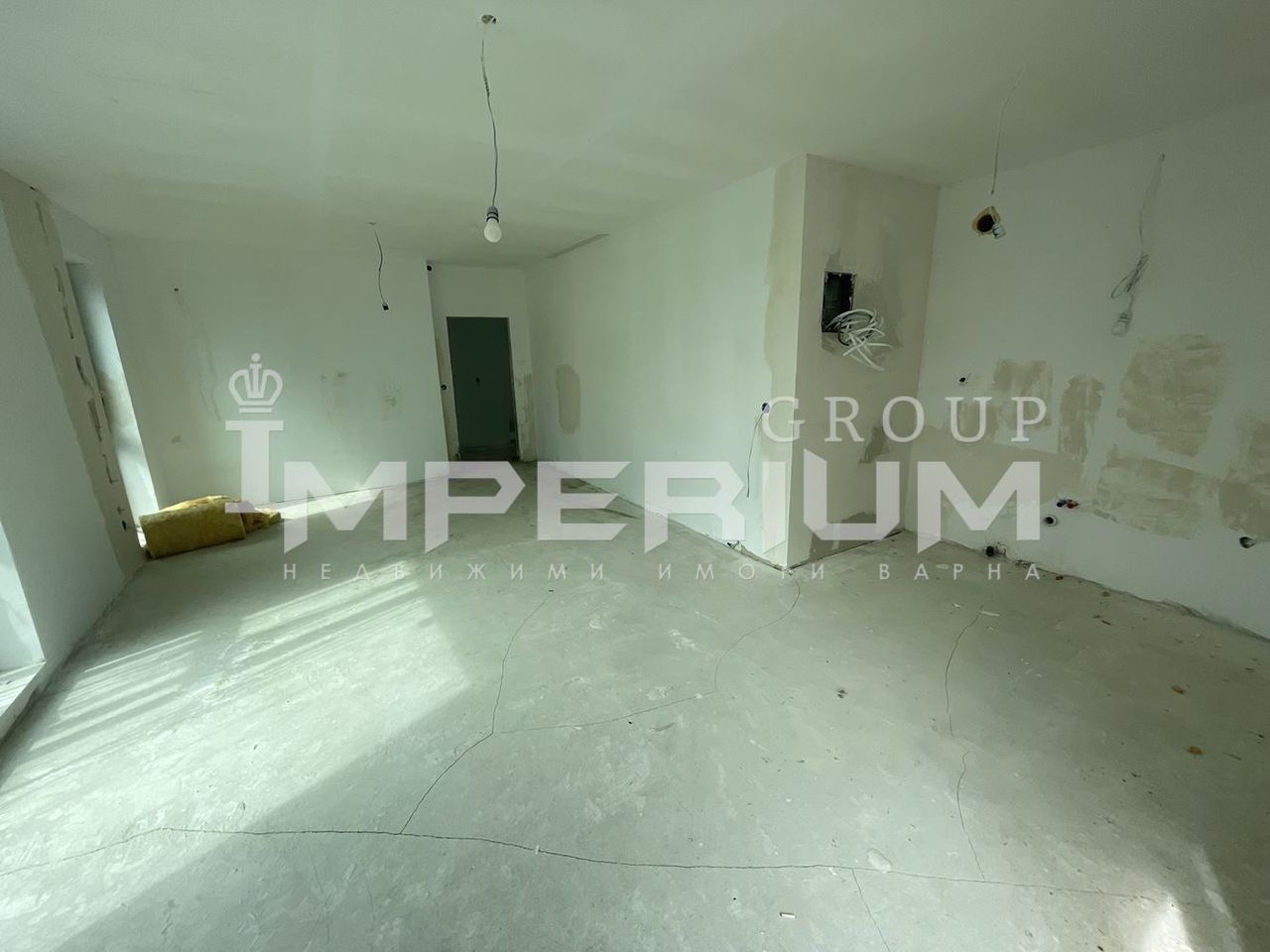 Продава се Тристаен апартамент в Варна, м-т Траката - 126 кв.м за 1588 €/кв.м - Снимка #1