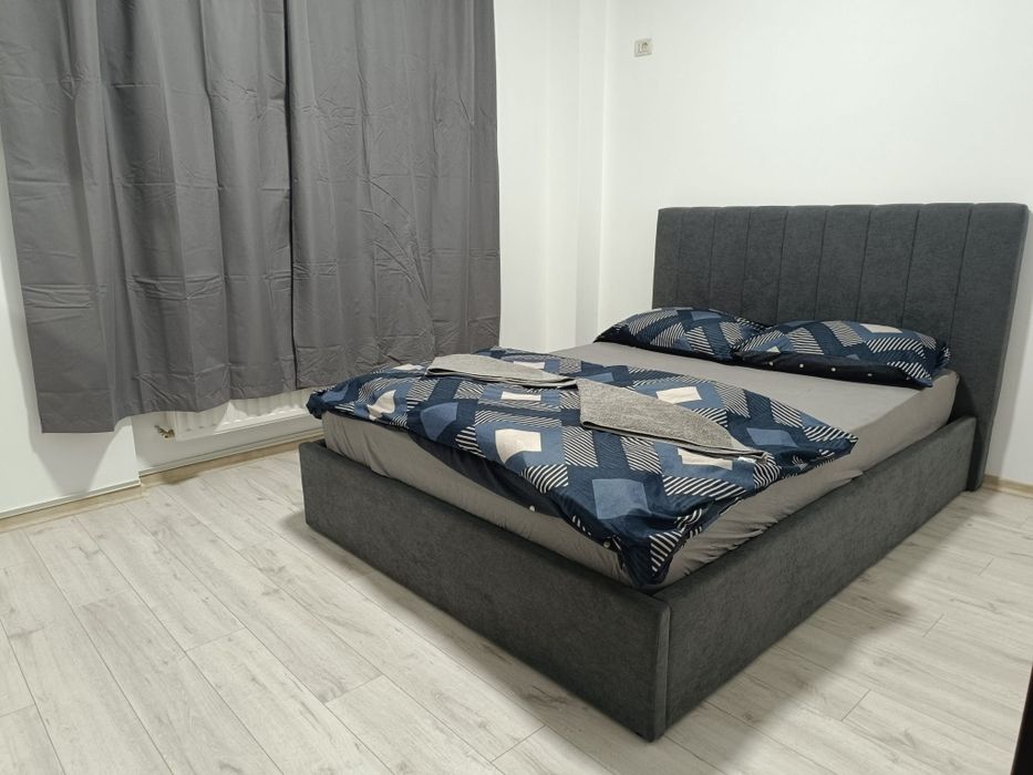 Regim hotelier/închiriez zi