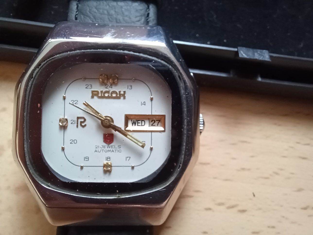 RICOH Автоматичен Часовник с Диаманти 1980те