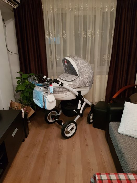 Vând carut 3 in 1