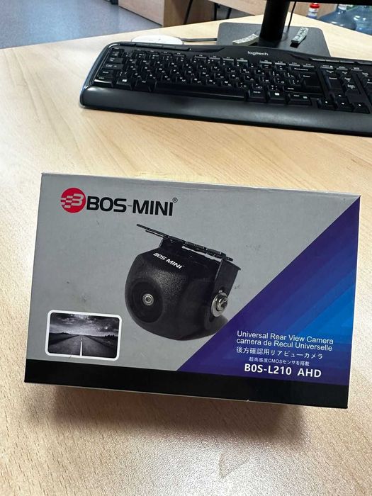 Камера заднего вида , новая