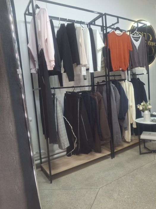 Продам торговое оборудование,для женской и детской одежды