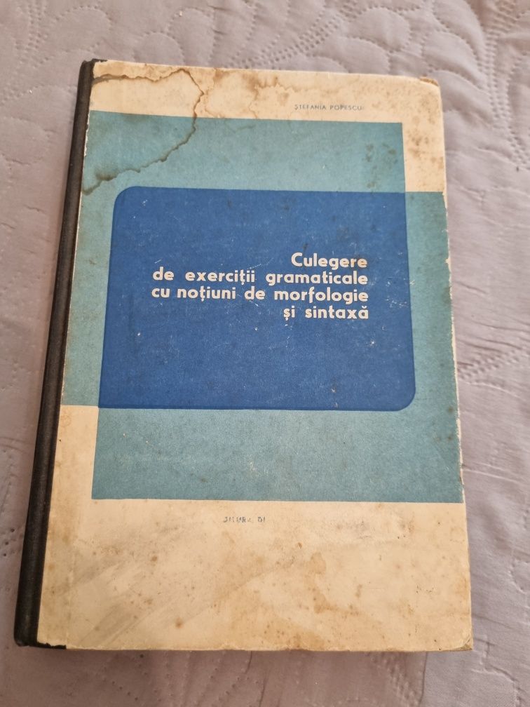 Culegere de exerciții gramaticale cu noțiuni de morfologie și sintaxa.