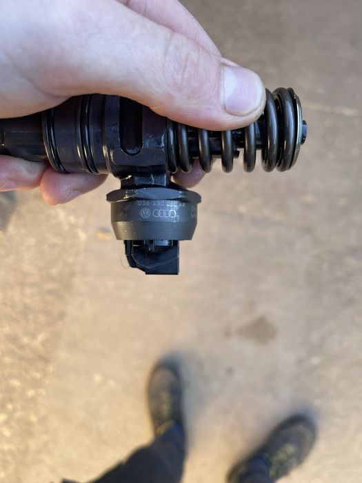 Injectoare vw Audi piese pompa motorina Egr