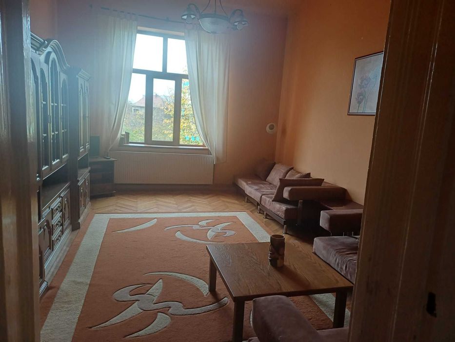 Zona Neptun de vanzare apartament deosebit cu 2 camere