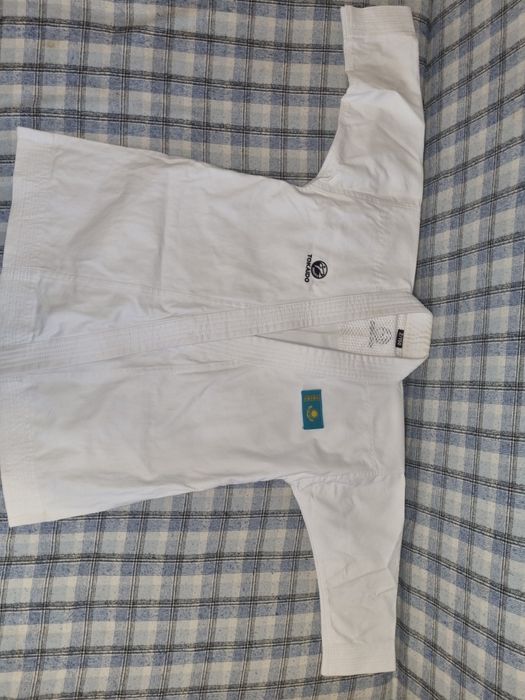 Профессиональное кимоно TOKAIDO по шотакан карате КАТА