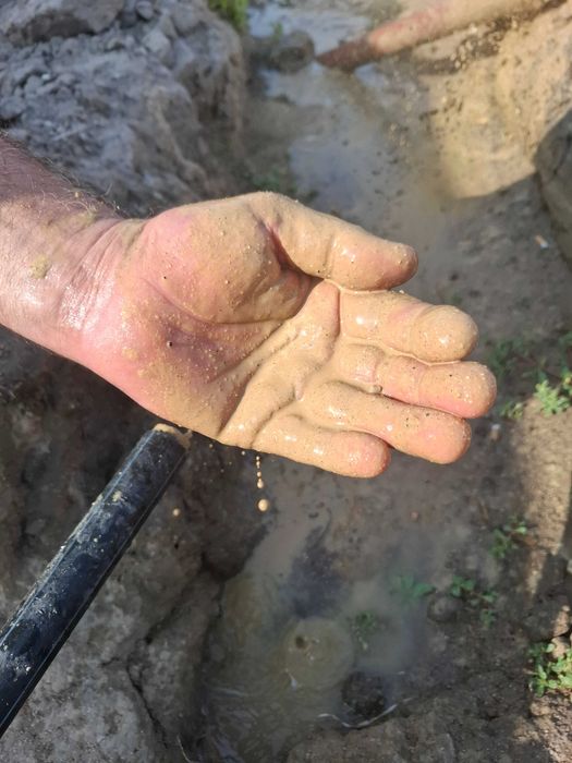 Почистване на сондажи с еърлифт технология