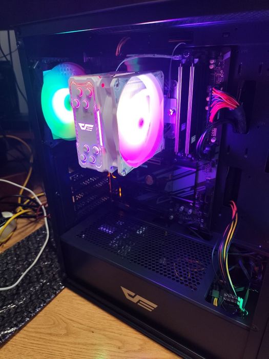 Продам системный блок i7 9700 z390 ozu 16gb без видеокарты