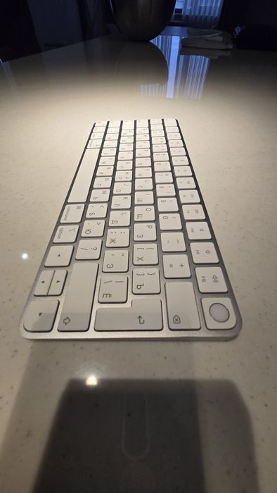 Клавиатура Apple Magic Keyboard Touch ID белый