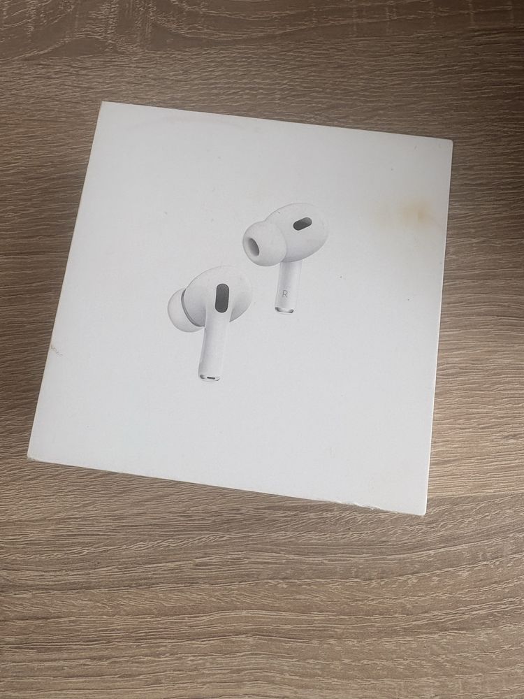 Продавам слушалки Airpods Pro 2