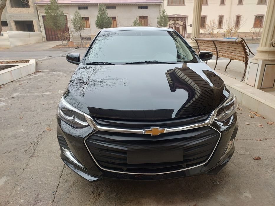 Chevrolet Onix Premier-2 Turbo AT 2023 yil