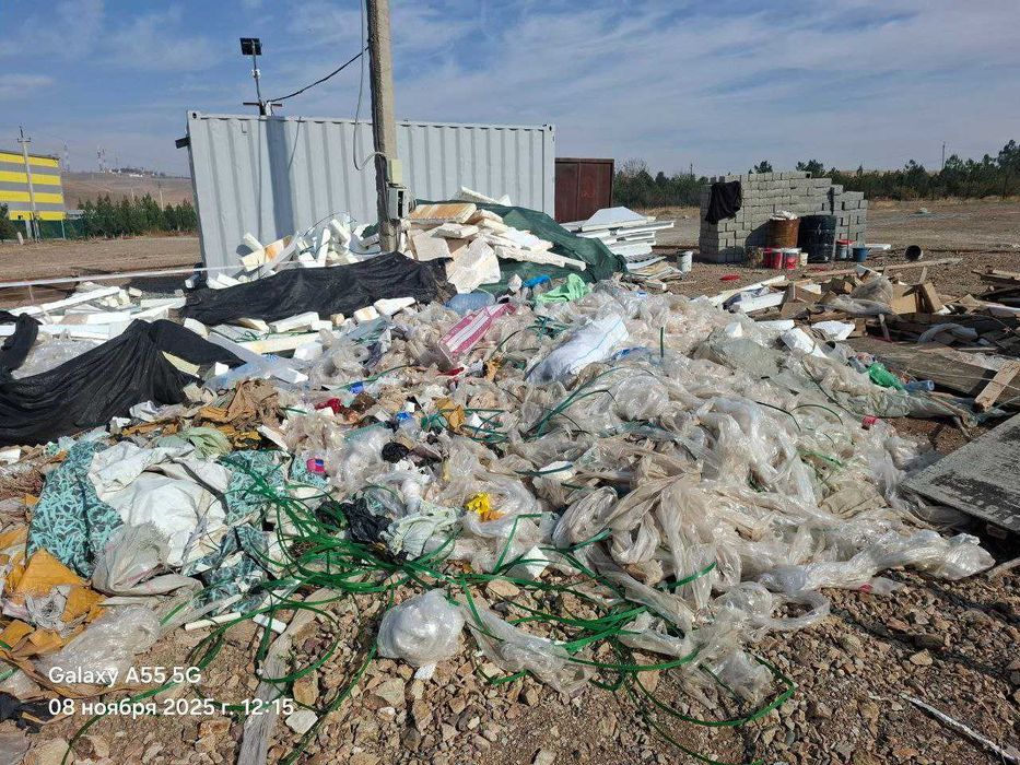 Бесплатно отдам отходы пенопласта и плёнки