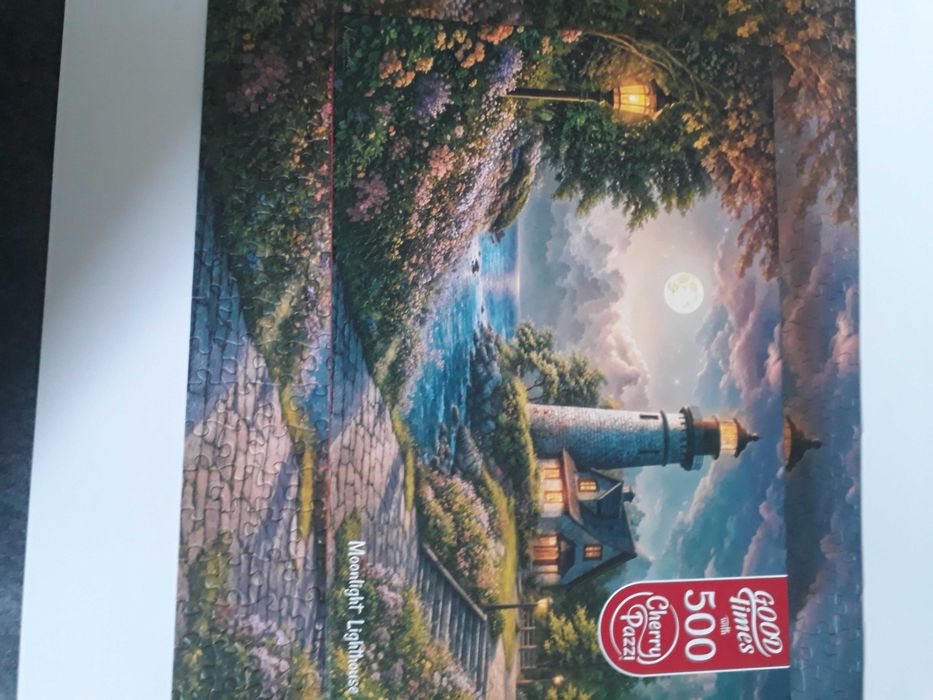 Пет пъзела с по 500 части за 30 лв.