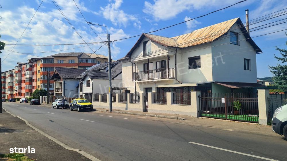 Casă de vânzare în Curtea de Argeș.