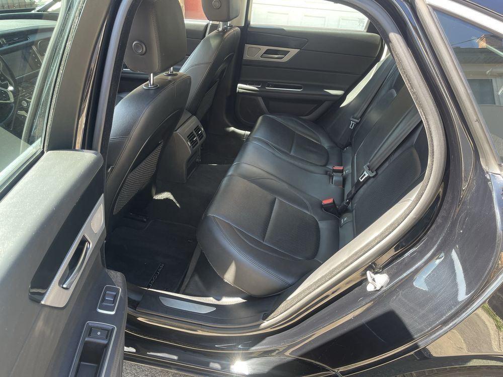 Vand jaguar XF 2018