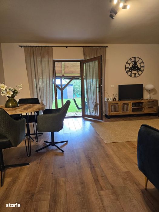 Confort, liniște și intimitate Dumbrăvița in față