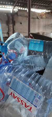 Продам чистые пластиковые бутылки б/у по 50 тенге за шт.