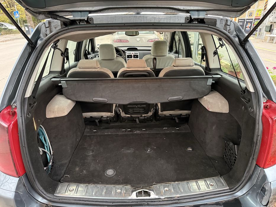Peugeot 307 Sw 1.6 Hdi 7 места 2006г. Зимни гуми Всичко платено