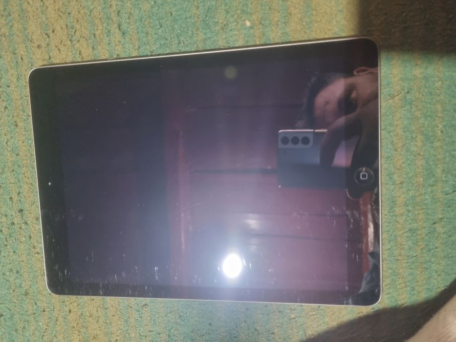 Vand tableta ipad air 1
