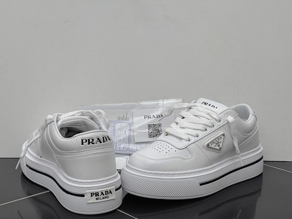 Мъжки обувки Prada