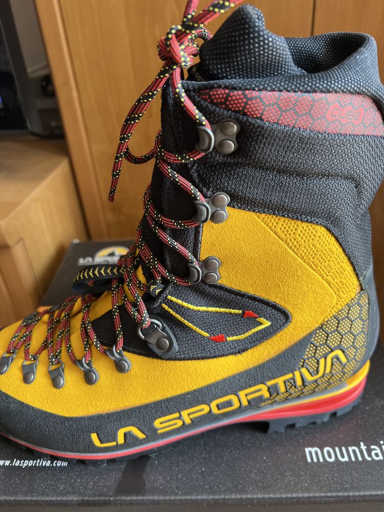 La Sportiva Nepal Cube GTX