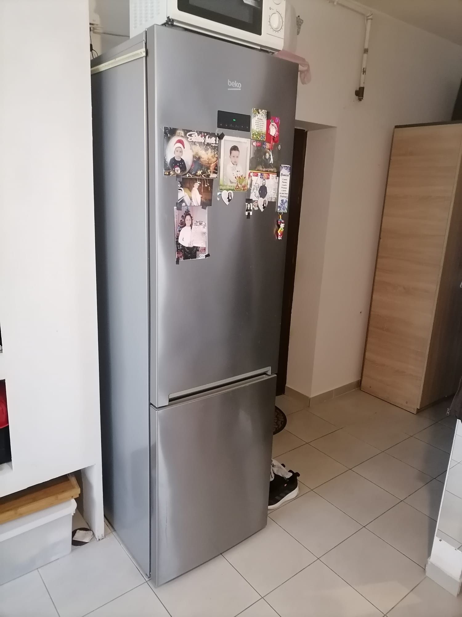 De vânzare frigider beko mare inaltime 210m stare perfecta