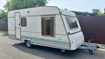 Rulota Caravelair 1992 Cort / 4-5 persoane / Baie / 2 Locuri dormit