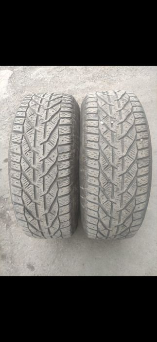 Зимние шины продам