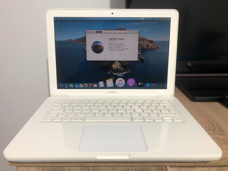 MacBook 13,3-inch 2009,  2,26 GHz, 4 GB, SSD 128 GB NOU. IMPECABIL