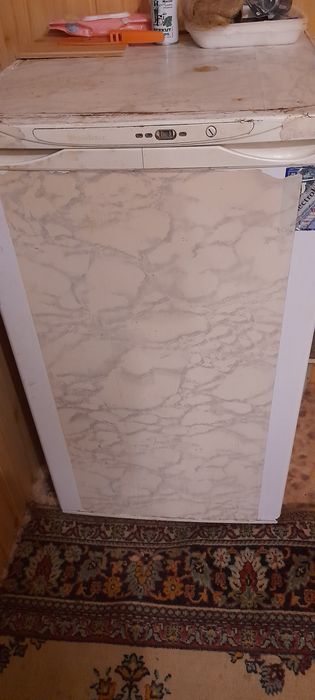 Продам  холодильник