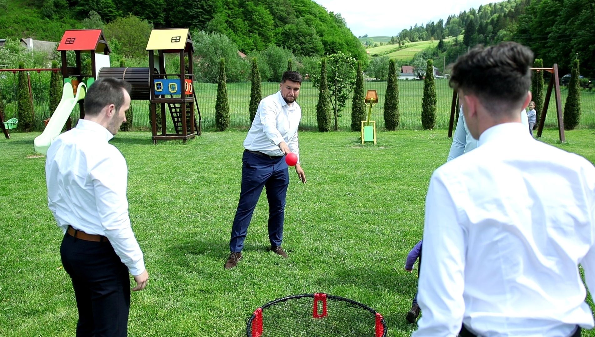 Închiriez jocuri outdoor pentru nunți și alte evenimente