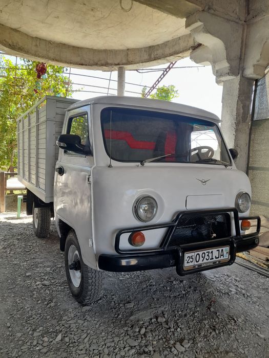 UAZ 3741 aftomabili sotiladi