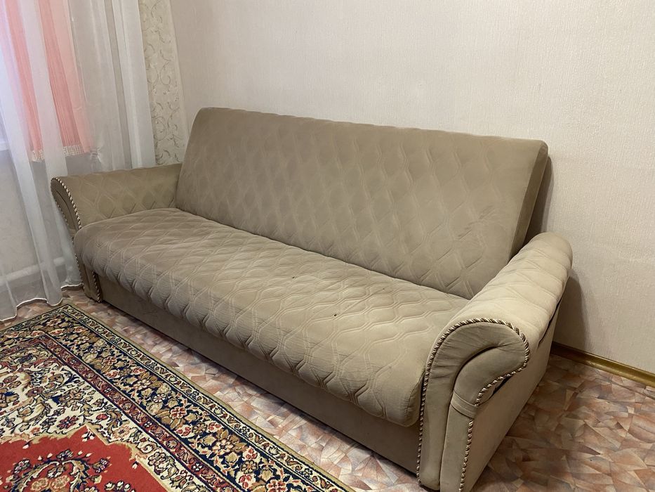 Продам диван аккуратный