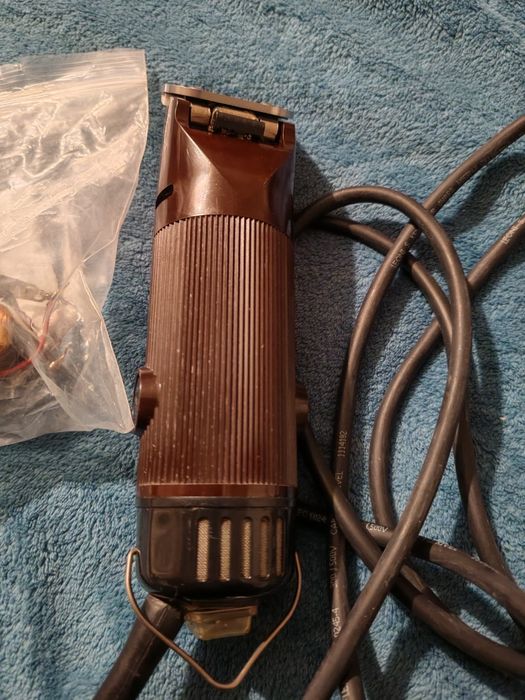 Mașină de tuns animale profesionala