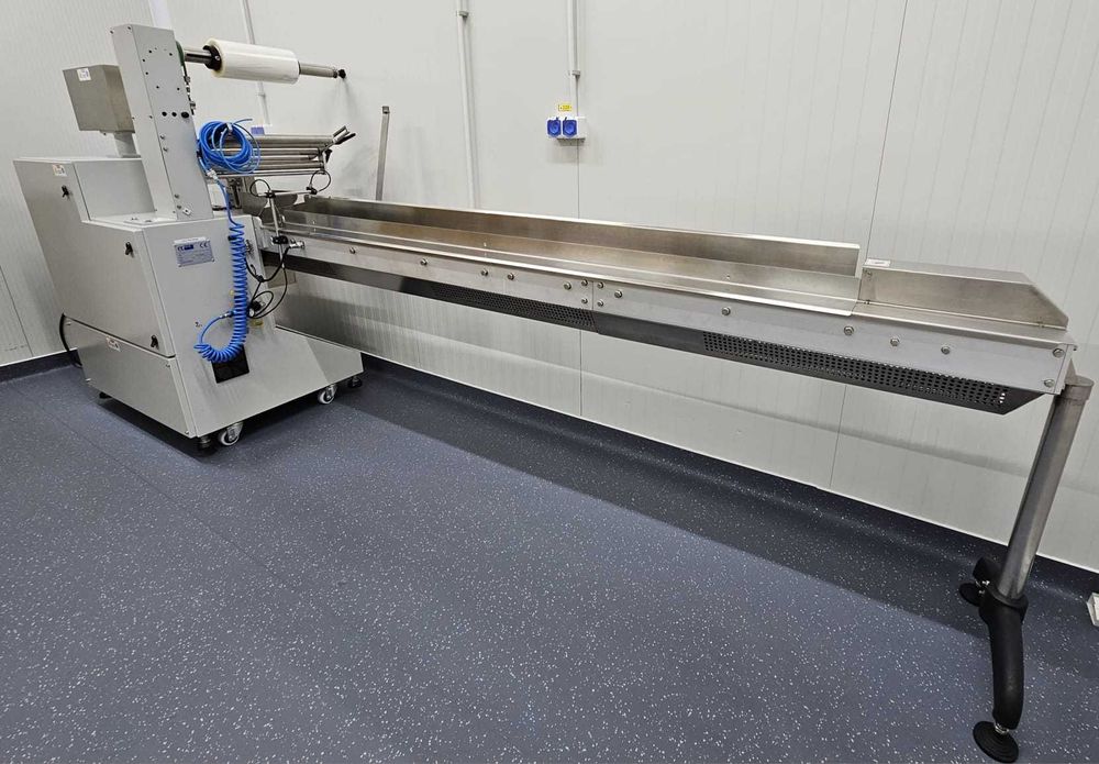 Masina de ambalat orizontala (flow-pack) AHP-450-3S