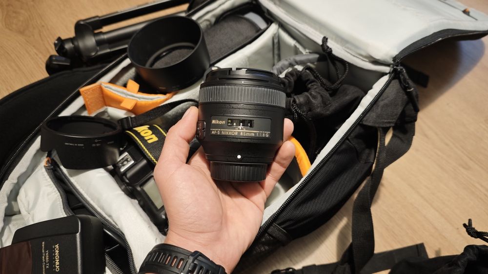 Фотоапарат Nikon D7500 с обектив 18-140мм + портретен обектив 85мм