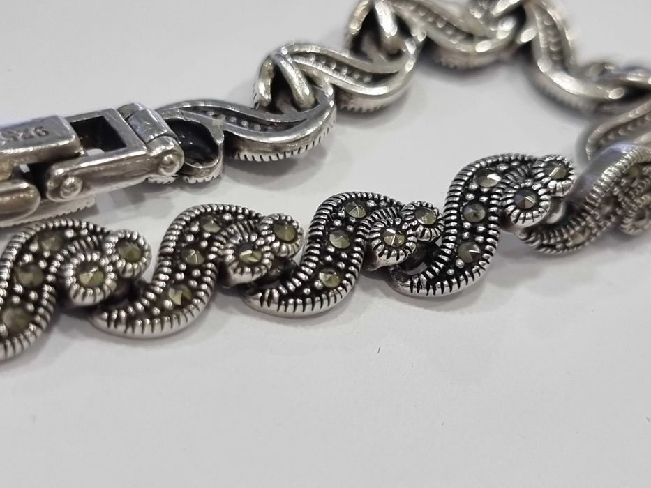 Дамска сребърна гривна 925