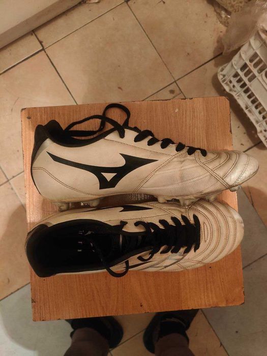 бутцы 40 размер для футбола