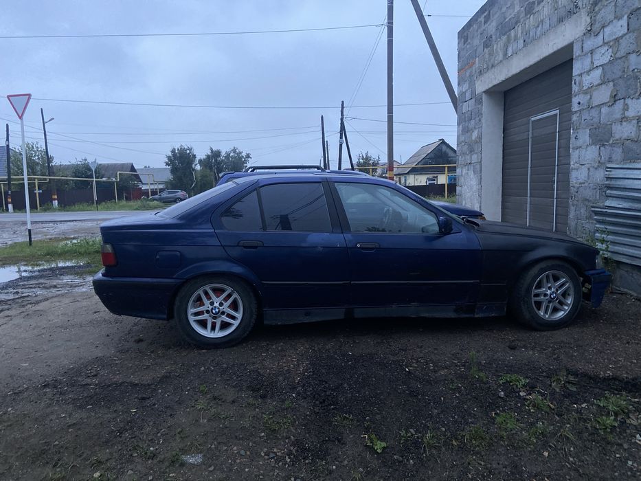 Продам бмв е36 рудный