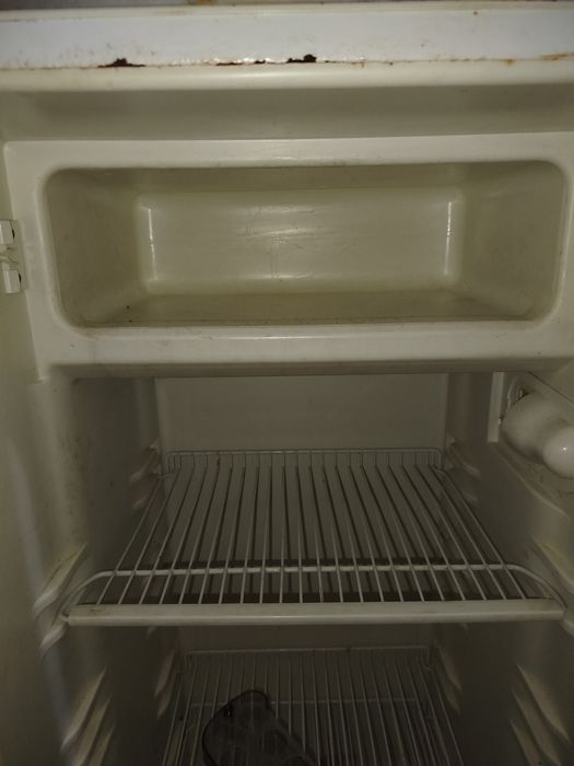 Vând frigider compresor functional