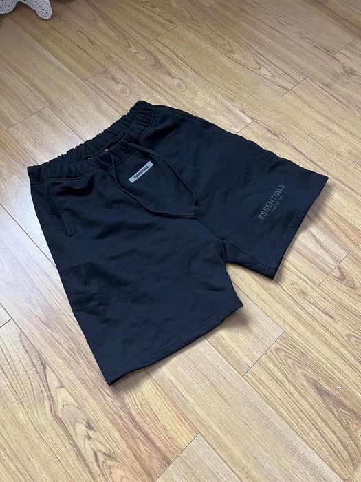 Pantaloni Scurti Essentials