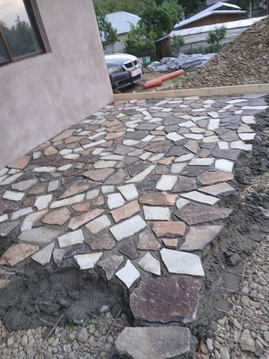 Lucrări Pavaje piatra naturala decorativa
