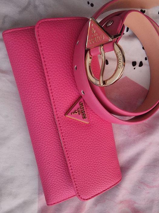 Розово Портмоне, Kолан Guess,