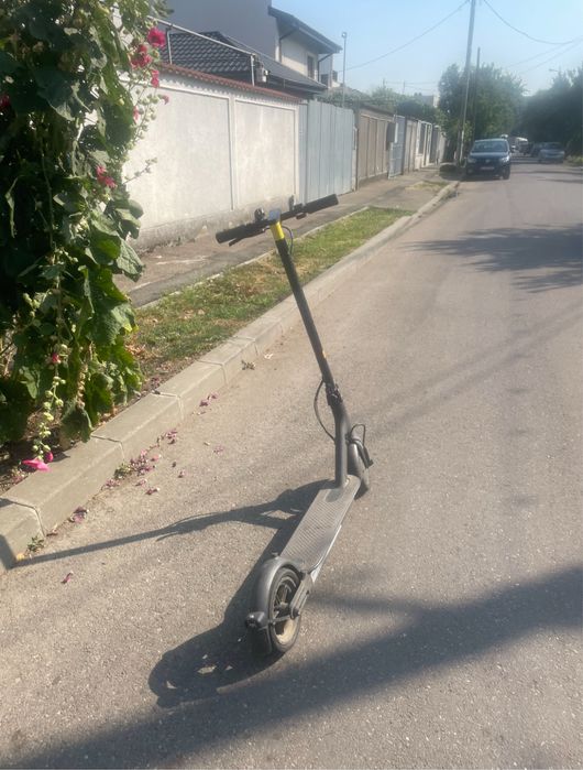Trotineta xiaomi este negociabil
